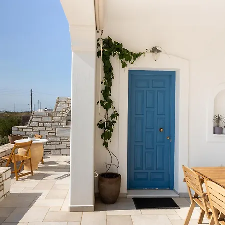 Queen Bee Seafront Parikia (Paros)