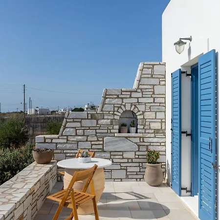 Queen Bee Seafront アパート