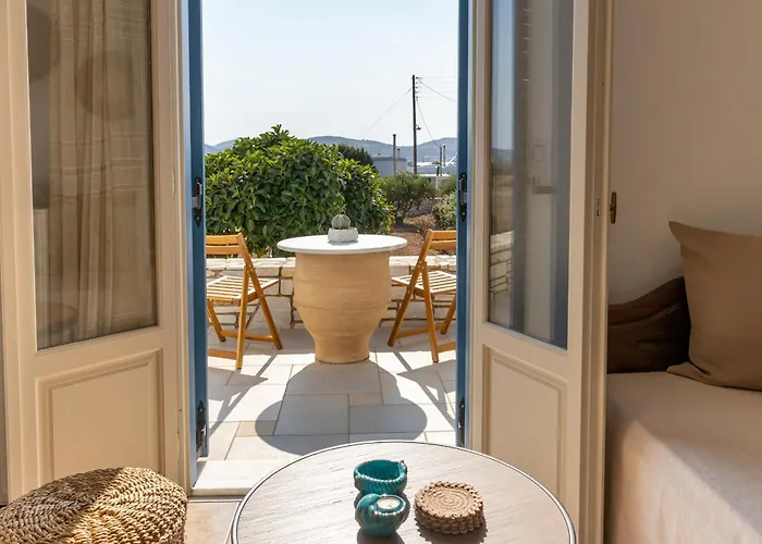 Апартаменты Queen Bee Seafront *