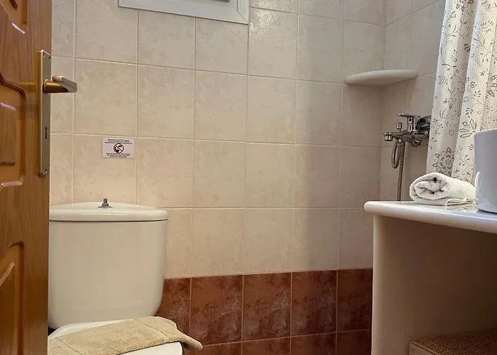 Queen Bee Seafront Апартаменты Парос